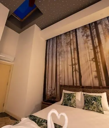 şehir Merkezinde Lüks - Ocekhomes Adin