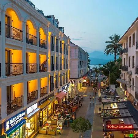 Sehir Merkezinde Lueks - Ocekhomes Adin פאטהיה