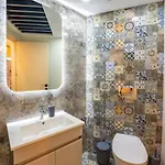 Apartment Sehir Merkezinde Lueks - Ocekhomes Adin *