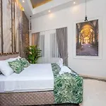 Sehir Merkezinde Lueks - Ocekhomes Adin *
