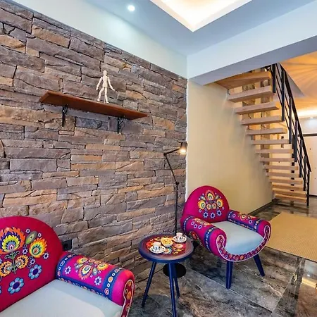 Sehir Merkezinde Lueks - Ocekhomes Adin *