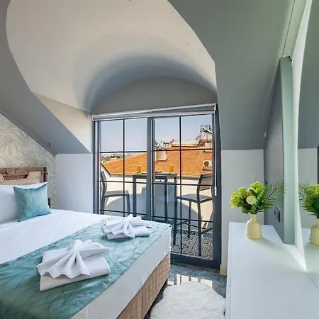 Apartment Sehir Merkezinde Lueks - Ocekhomes Adin