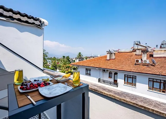 Sehir Merkezinde Lueks - Ocekhomes Adin