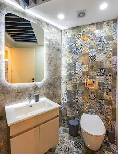 Apartament Sehir Merkezinde Lueks - Ocekhomes Adin *